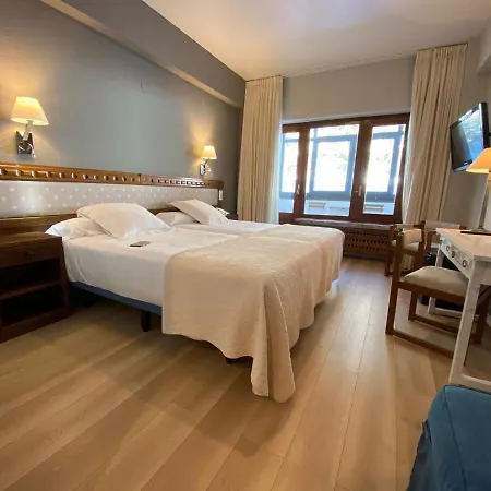 Hotel Edelweiss Candanchu Room photo