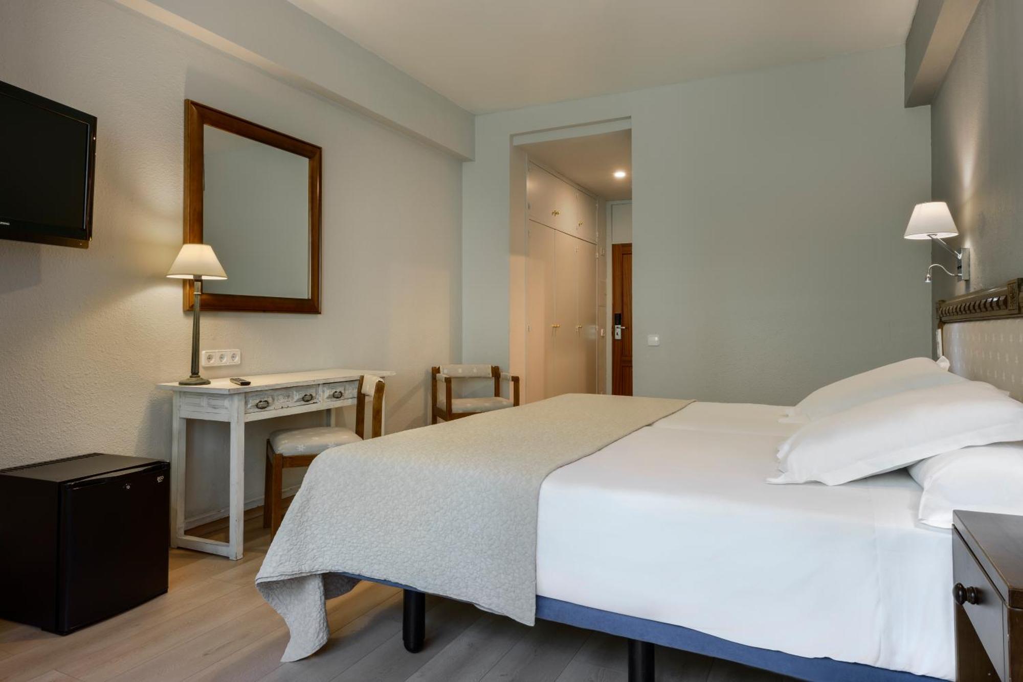 Edelweiss Hotel